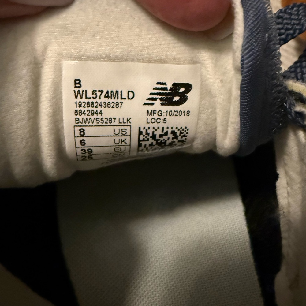 New Balance Women’s 574 Navy and Gray Sneakers, Size 8 - Picture 5 of 7